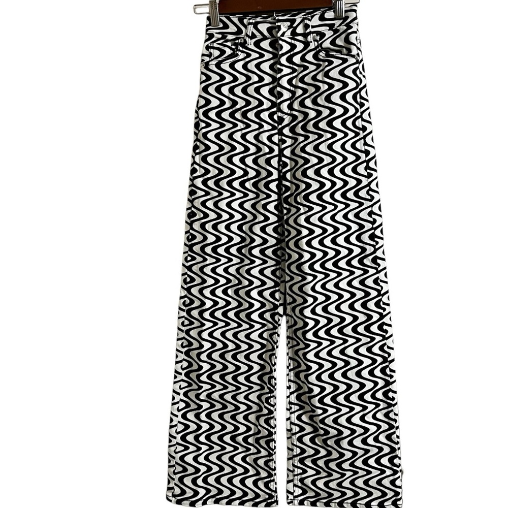 Divided denim print wide leg jeans size 2 wavy boho hippie